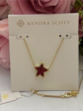 NWT Kendra Scott Jae Star Pendant Necklace in Gold red drusy